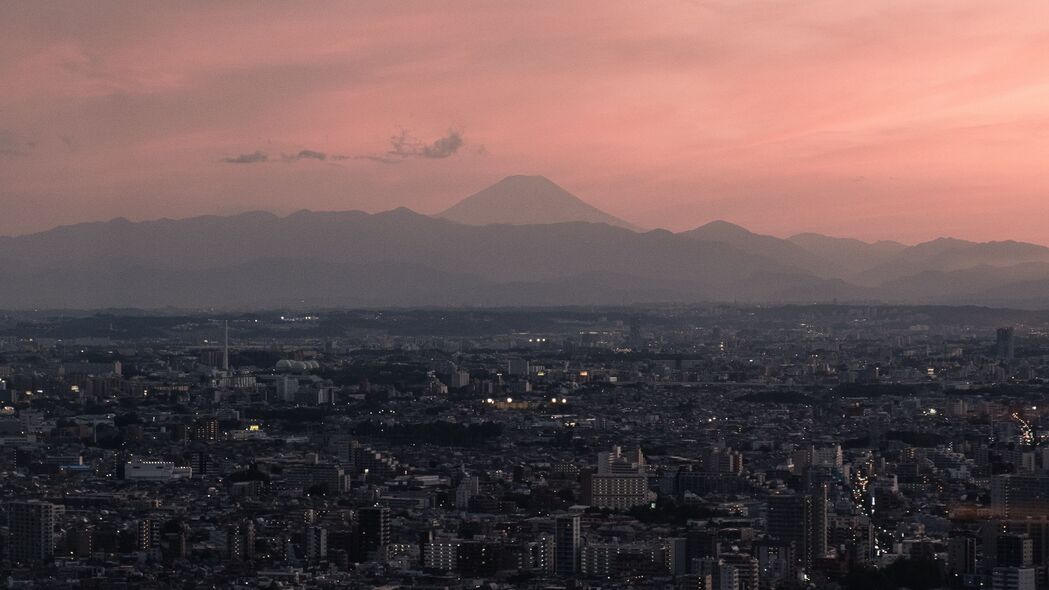 城市黄昏鸟瞰，4K超清建筑景观壁纸（3840x2160）免费下载