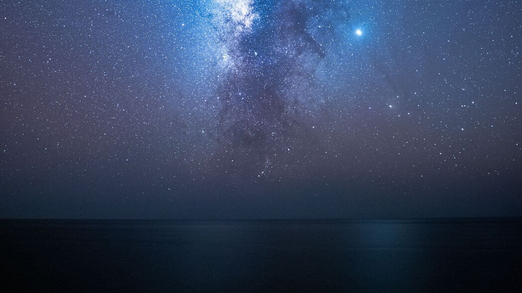 星空银河夜晚，海洋星光4K壁纸，3840x2160高清背景图片下载