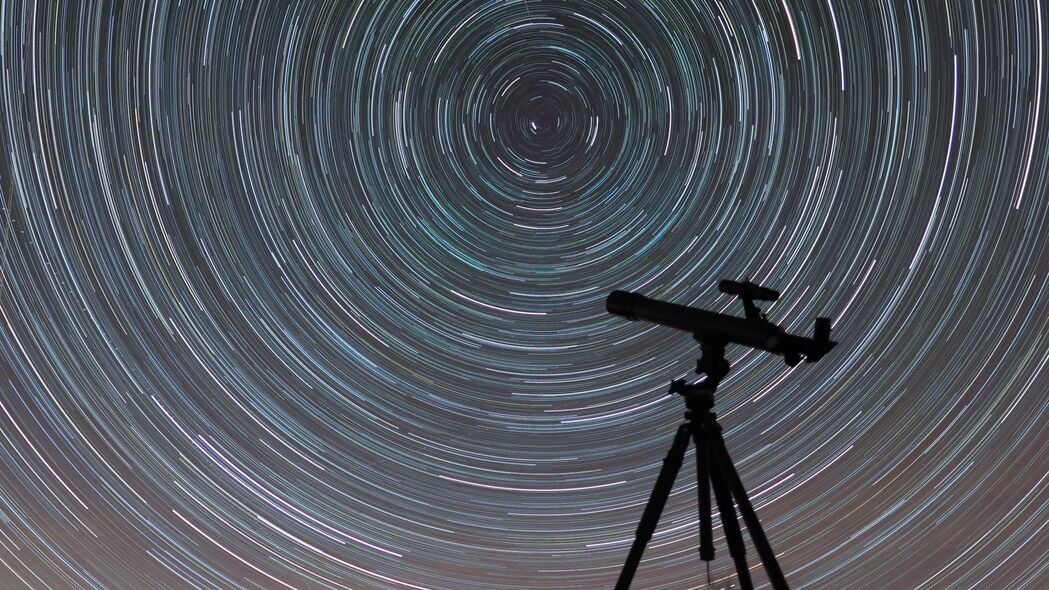 超高清4K壁纸，夜晚星空望远镜下的模糊运动，3840x2160精选背景图片