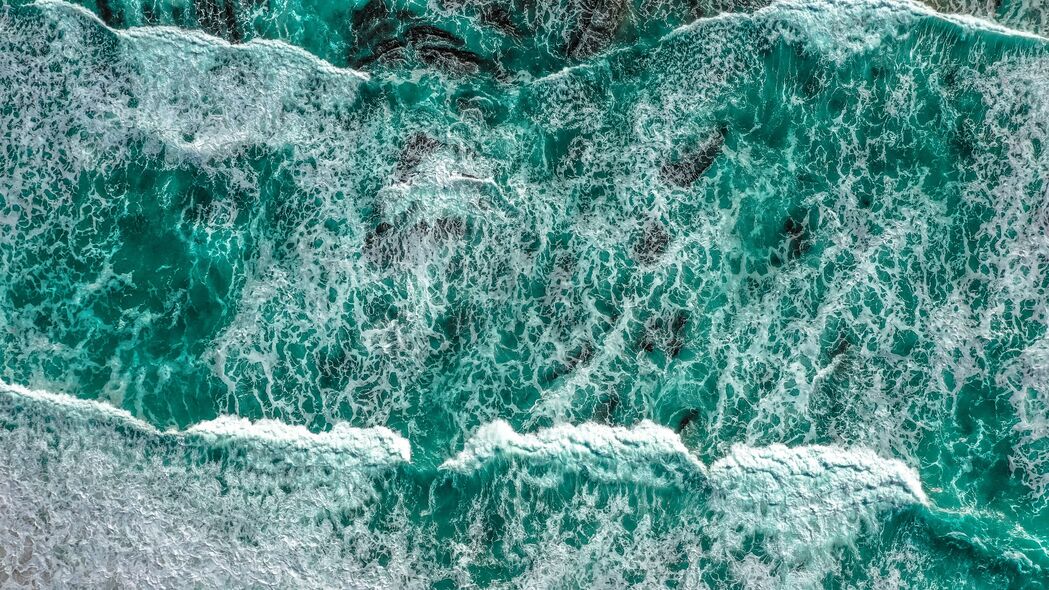 大海冲浪鸟瞰，高清4K海浪壁纸，3840x2160超高清背景图片下载