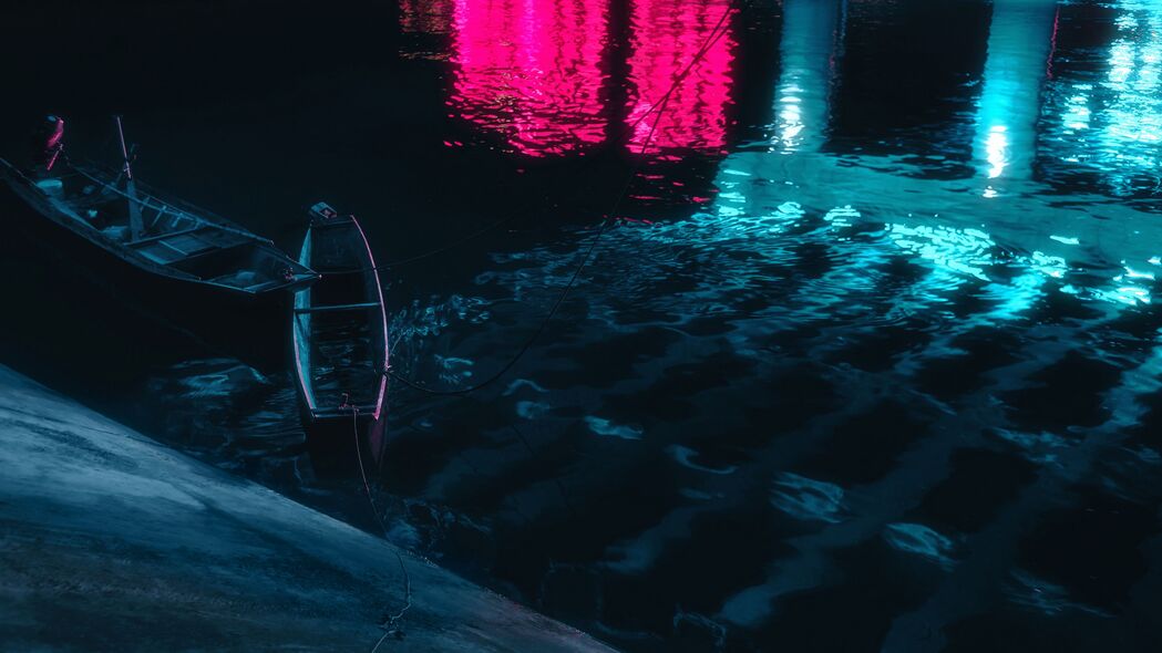 夜晚黑暗中的船影，4K高清壁纸，3840x2160水面反射美景