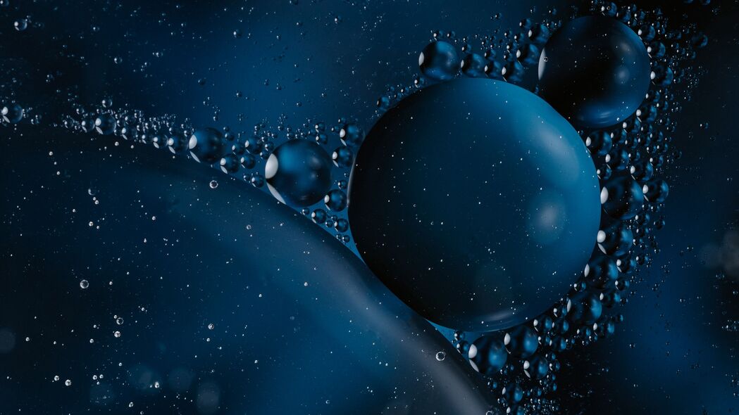 4K蓝色气泡液体宏观深色高清壁纸，3840x2160精美背景图片下载