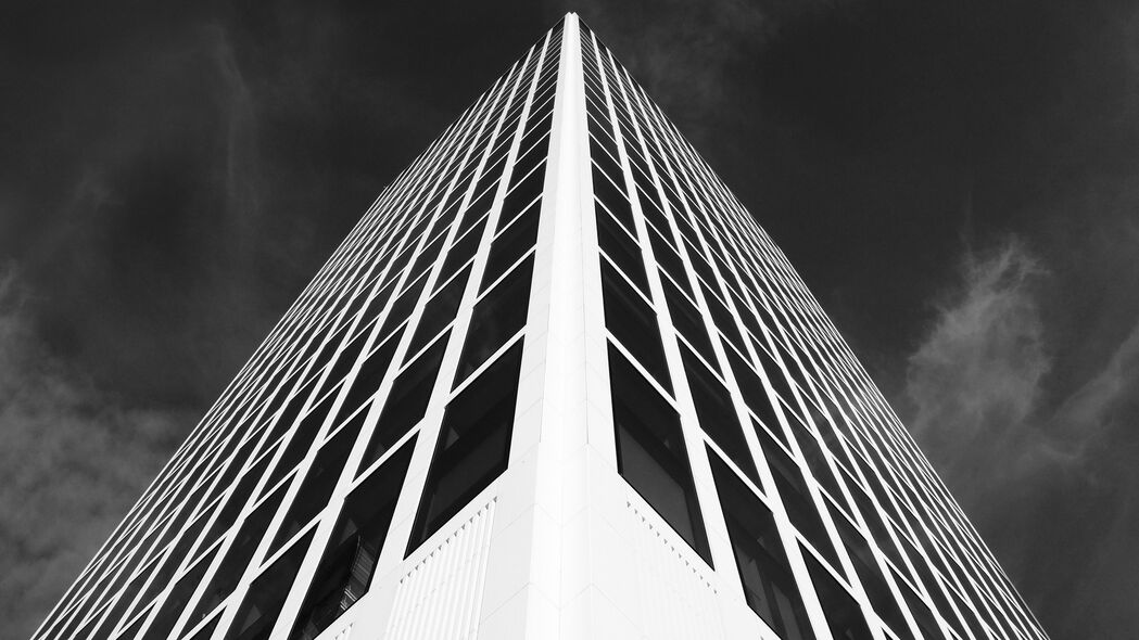 极致对称黑白建筑立面角落4K高清壁纸下载 - 3840x2160分辨率背景美图