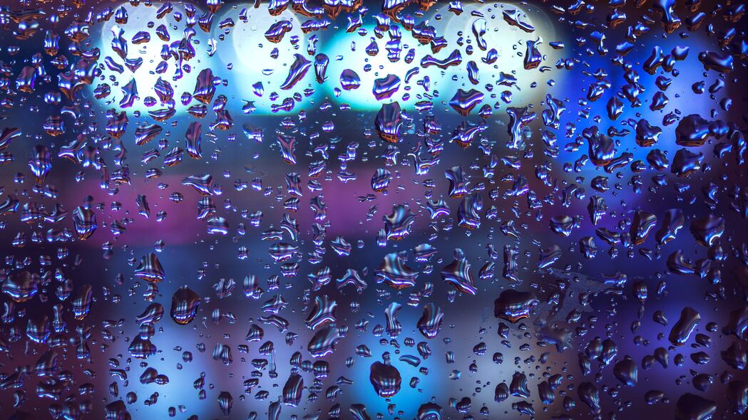 玻璃表面雨水滴落的宏观之美，高清4K壁纸（3840x2160）下载，展现水分与体积的绝妙融合