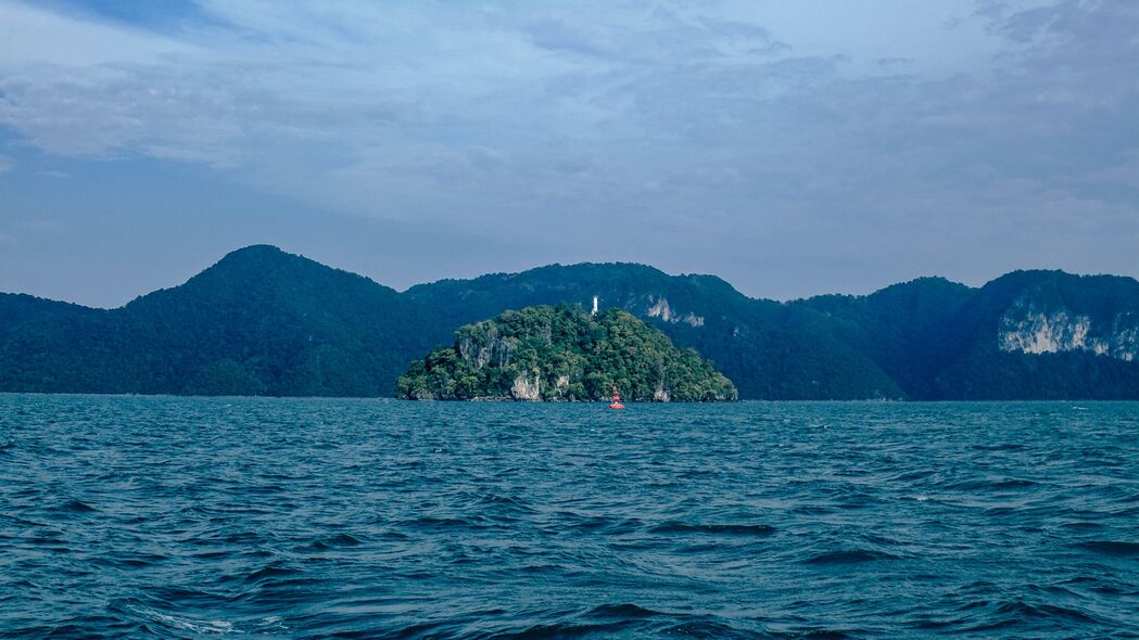 海洋之美，岛屿岩石与波浪波纹共绘，4K超清壁纸，3840x2160高清下载