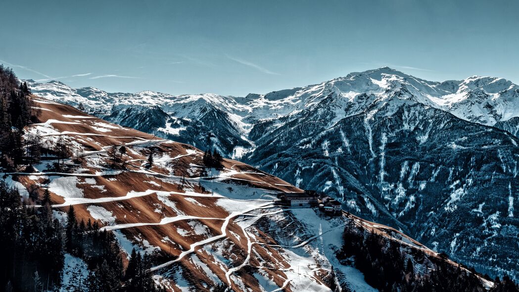 山脉高峰斜坡雪景，阿尔卑斯4K超高清壁纸，3840x2160精美风景图片下载