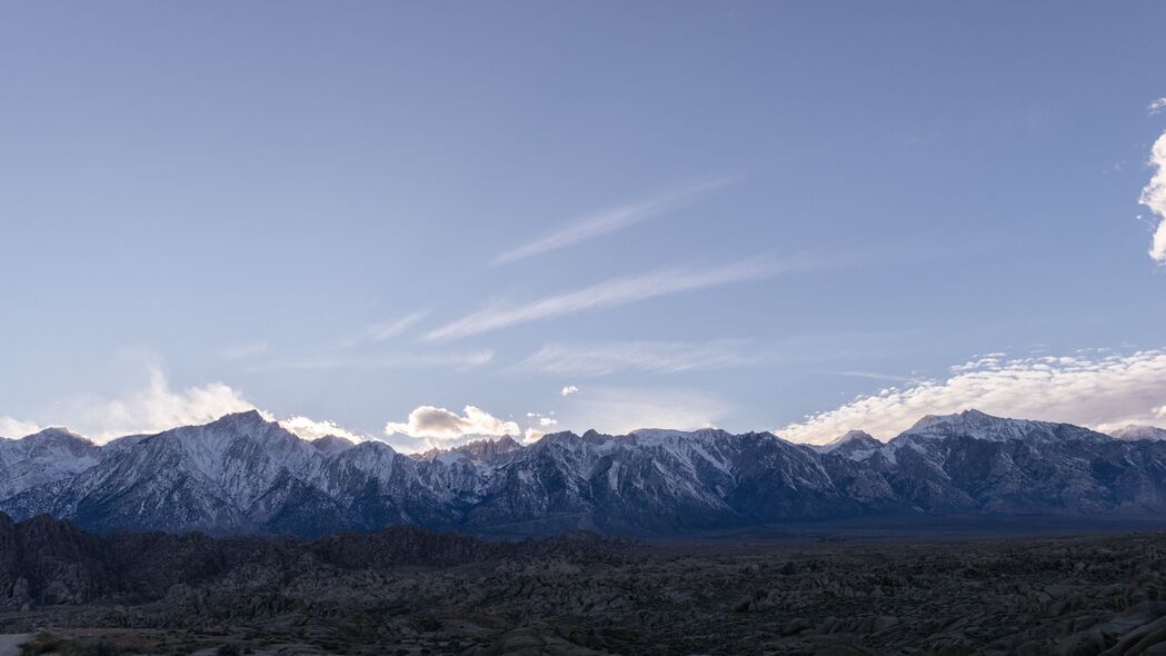 山脉岩石壮丽景观，4K高清户外壁纸，3840x2160超清下载