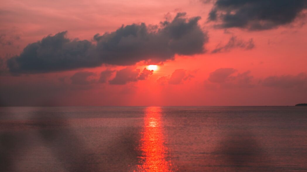 大海地平线日落高清美景，4K壁纸，3840x2160超清天空太阳风景图片下载