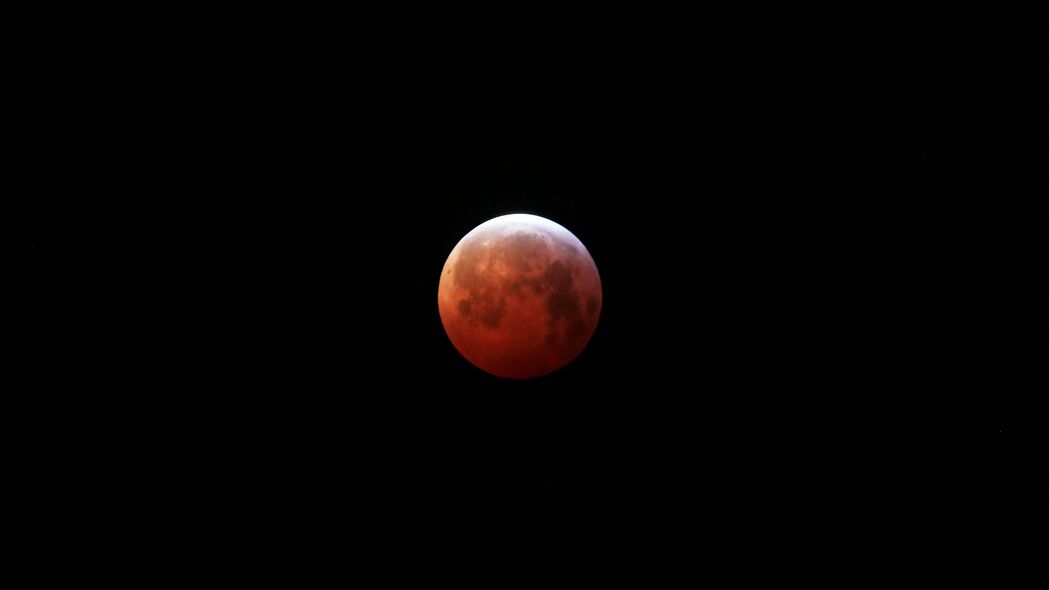 满月红月夜，深邃天空4K壁纸，高清3840x2160卫星背景图片下载