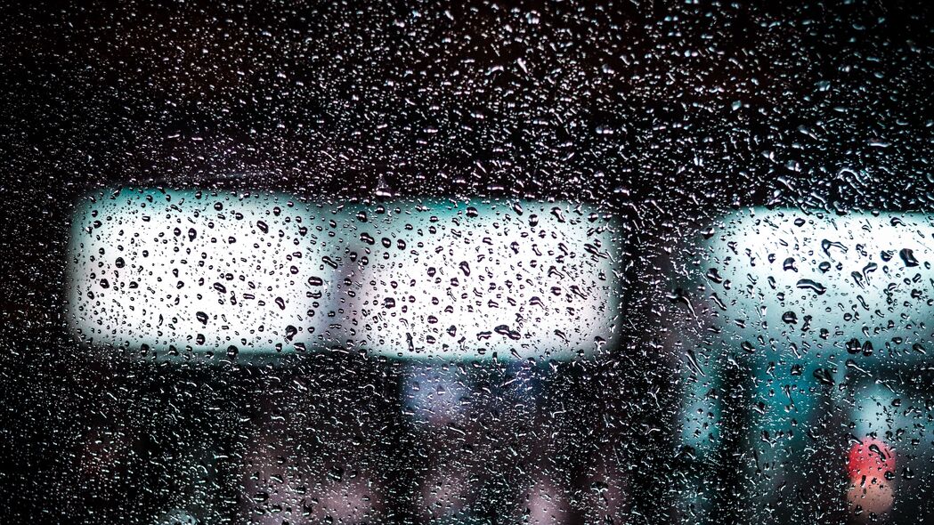 玻璃上的水滴，雨水湿气之美，高清4K壁纸3840x2160下载