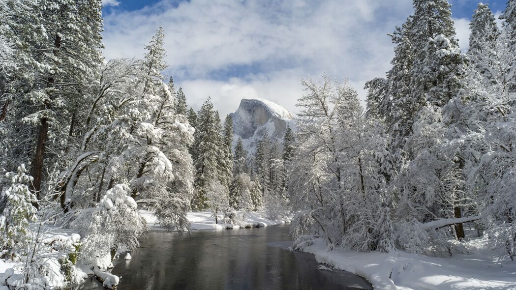 山河雪树山谷美景，精选4K高清壁纸，3840x2160分辨率，免费下载