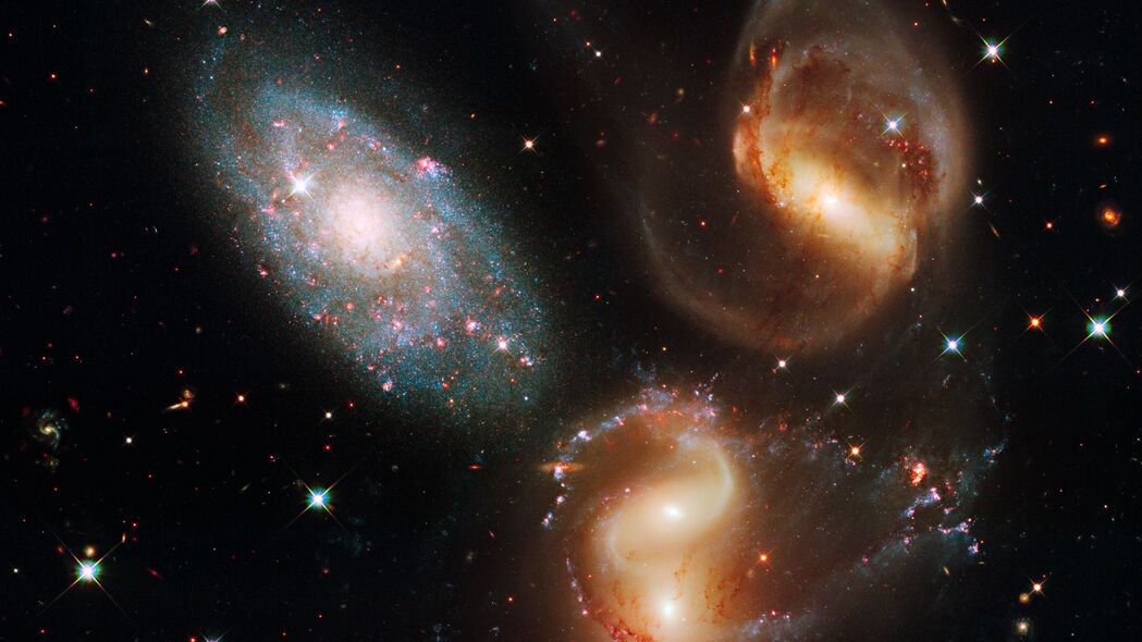 探索宇宙奥秘，星系螺旋、恒星星团4K壁纸，哈勃望远镜高清3840x2160背景图片下载
