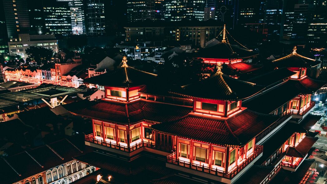 中国夜城鸟瞰，宝塔屋顶建筑之美，4K高清壁纸下载（3840x2160）