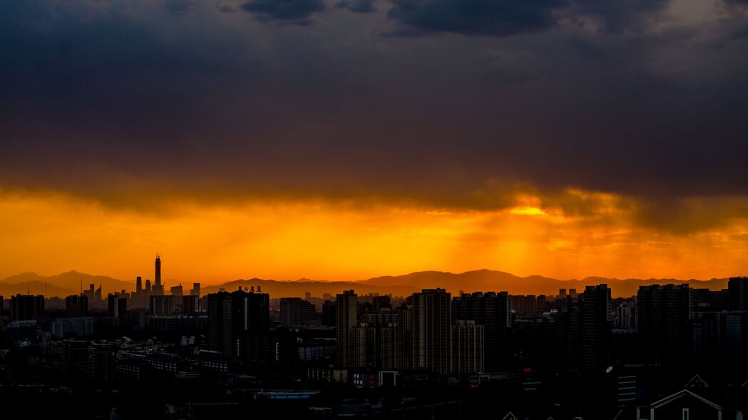 夜城云暮，深色4K日落壁纸，超清3840x2160风景图片下载