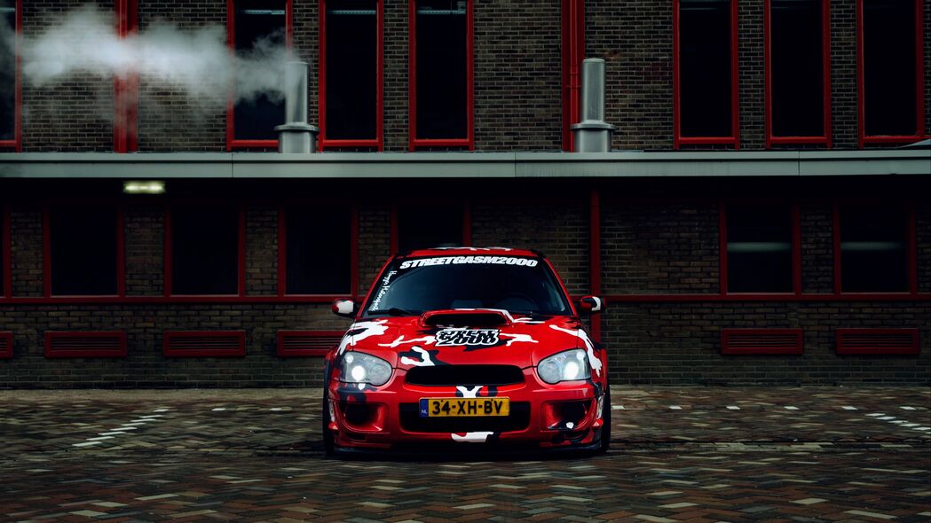 Subaru Impreza STI WRX跑车，炫酷伪装前视图，红色4K超清壁纸（3840x2160）下载