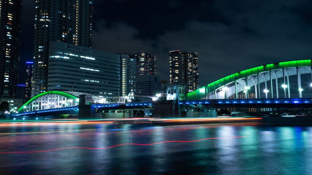 大桥映夜城，璀璨东京照明，4K高清城市灯光壁纸，3840x2160下载