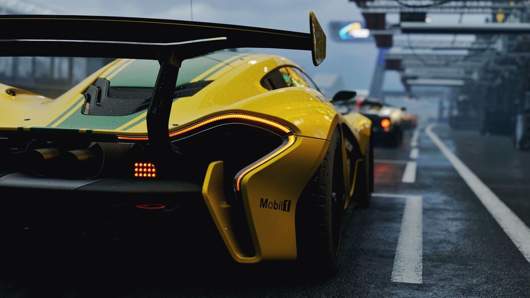 4K高清跑车壁纸，mclaren P1 GTR 炫酷后视，超高清3840x2160下载
