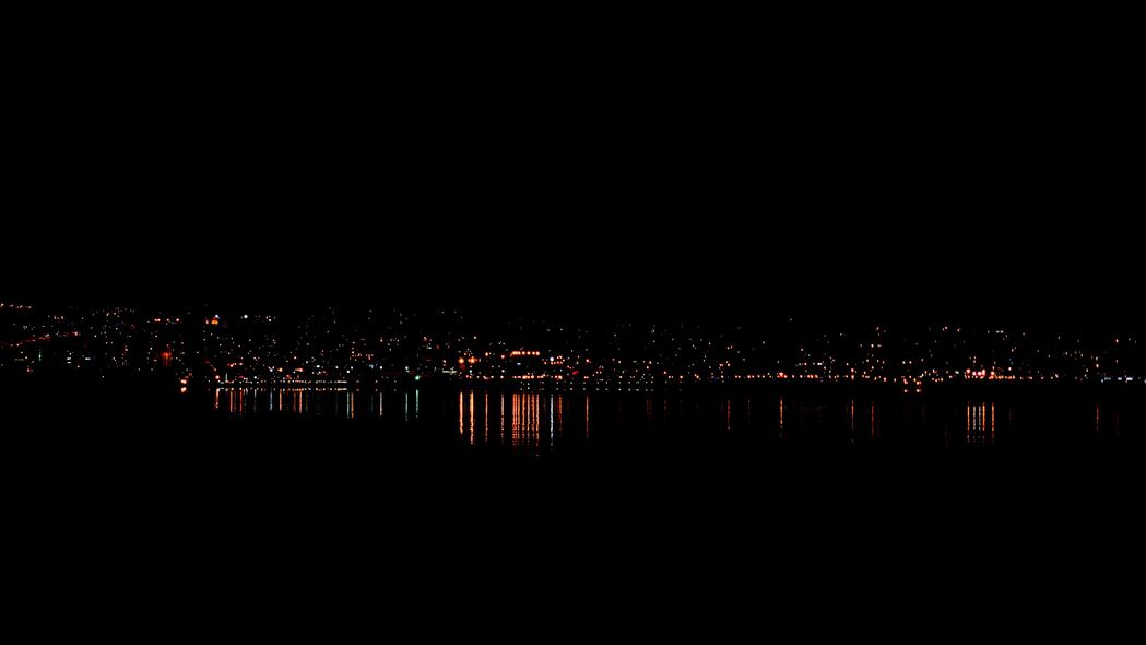 夜城灯光全景，德卢斯明尼苏达4K超高清壁纸（3840x2160）免费下载