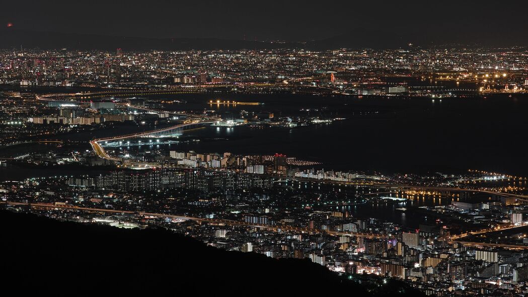 夜城璀璨，大阪海湾俯瞰，城市灯光璀璨4K高清壁纸3840x2160下载