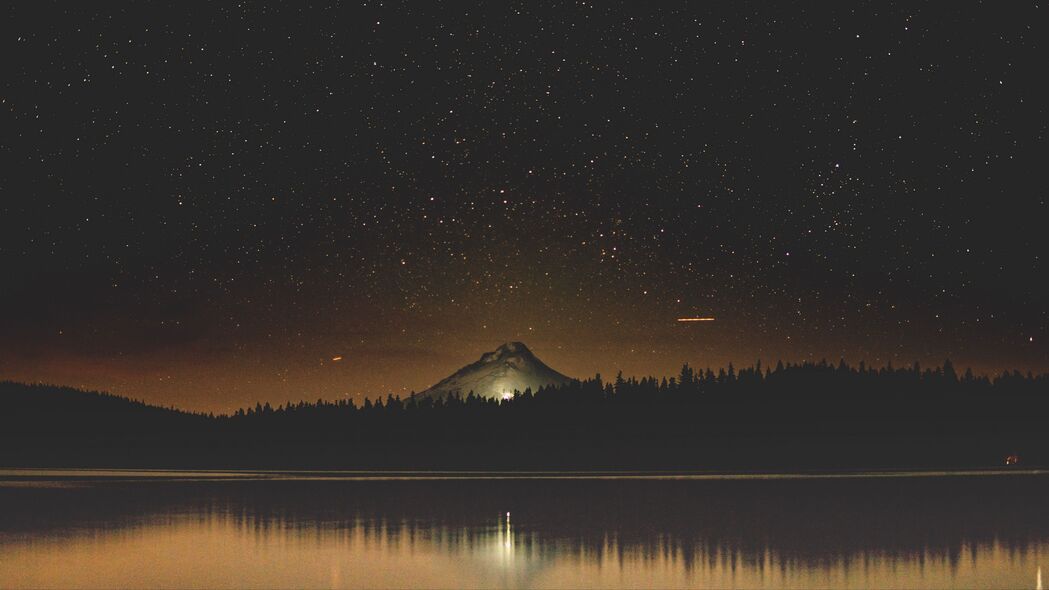 星空湖泊山脉树木，蒂莫西湖夜晚美景，美国风光4K超高清壁纸（3840x2160）下载