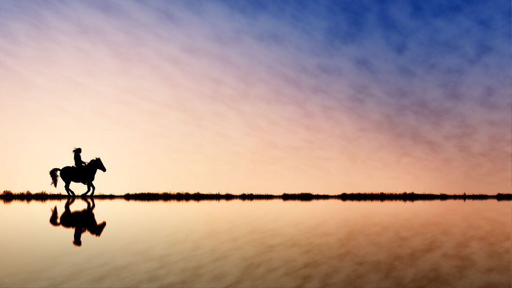 骑手驰骋，马影剪影映天际，绝美4K天空壁纸（3840x2160高清下载）