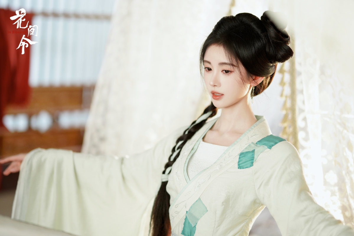 鞠婧祎花间令绝美壁纸，高清5K美女图片，4K分辨率，5168x3448大尺寸下载