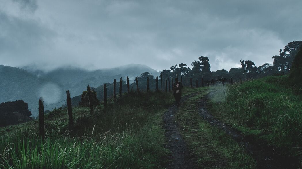 巴拿马路径，孤独雾中人的4K高清壁纸，los naranjos风景，3840x2160下载