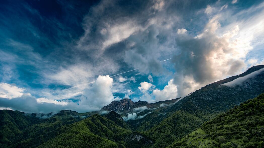 山脉天空云景森林美景，精选4K高清壁纸（3840x2160）免费下载