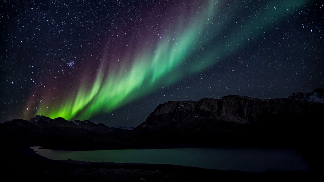 北极光星空山脉湖泊夜间美景，4K超高清3840x2160壁纸免费下载