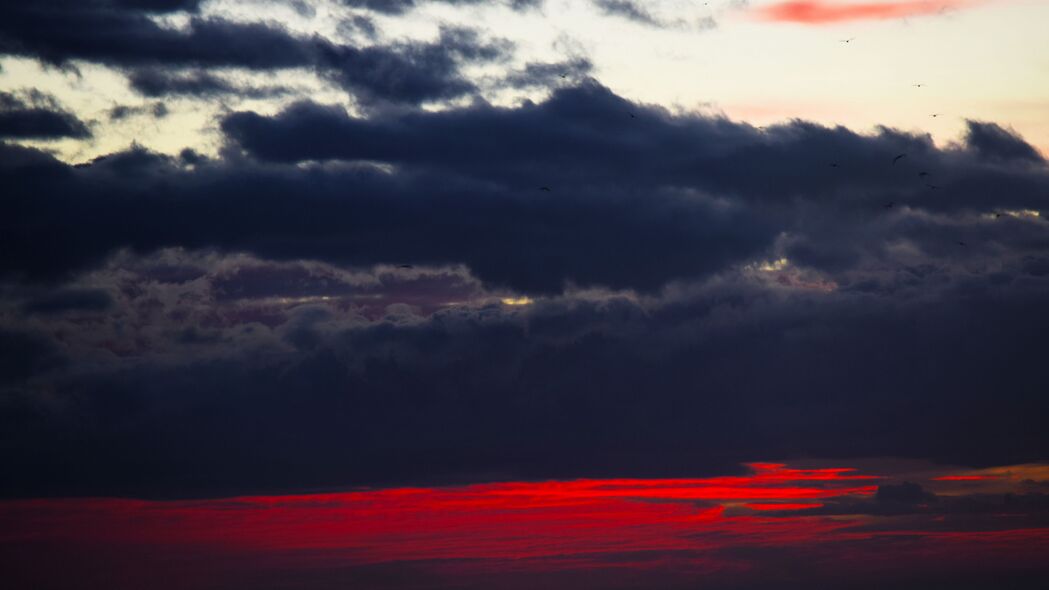 云落天际，夕阳映天空，4K超高清3840x2160风景壁纸下载