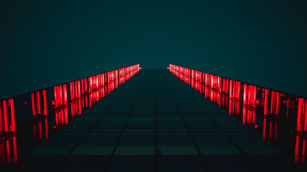 建筑奇观，摩天大楼仰视图，璀璨照明点亮夜色，超清4K壁纸（3840x2160）高清下载