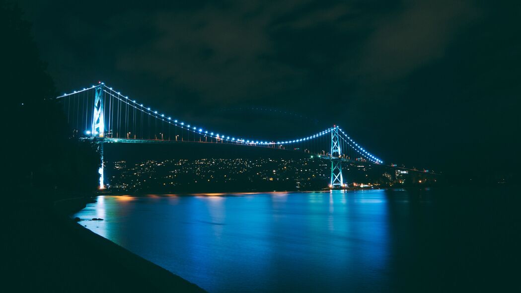 大桥映夜城，河流美景跃然屏上，4K高清3840x2160壁纸下载