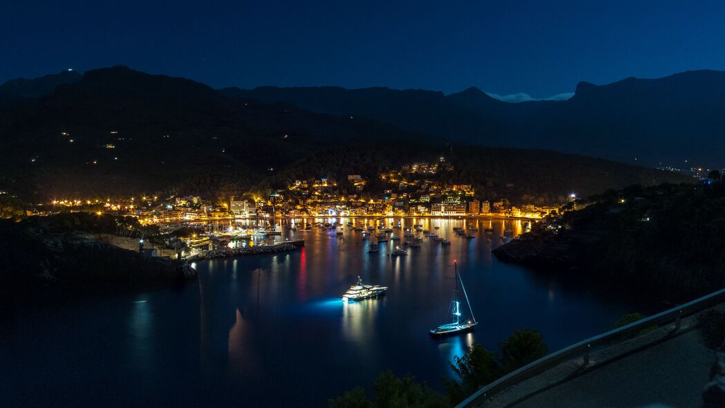 Majorca夜晚海岸美景，高清4K壁纸，3840x2160分辨率，尽享西班牙风情！