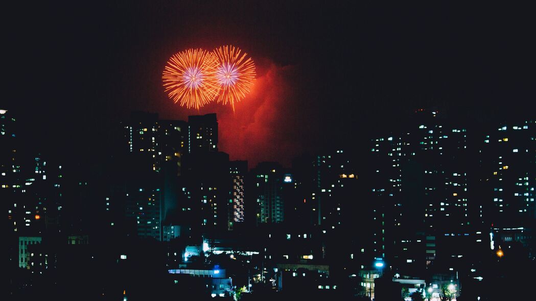城市庆典，礼炮烟花盛宴，精选4K壁纸，3840x2160超清背景图片，高清下载