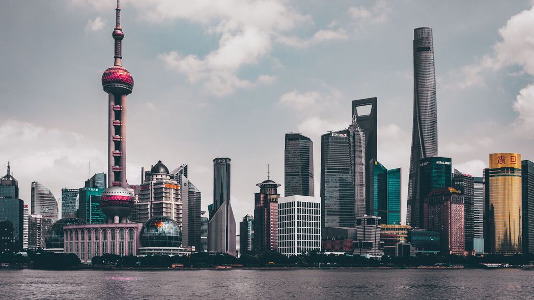 上海摩天大楼4K高清壁纸，3840x2160超清风景图片下载