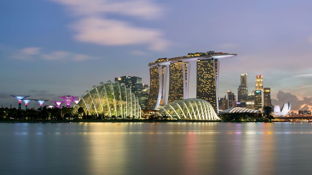 新加坡摩天巨塔全景，4K超清壁纸，3840x2160高清风景图，一键下载