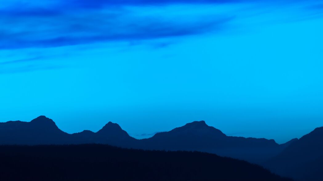 山脉之巅，天空之韵，地平线之美，4K超高清3840x2160壁纸下载