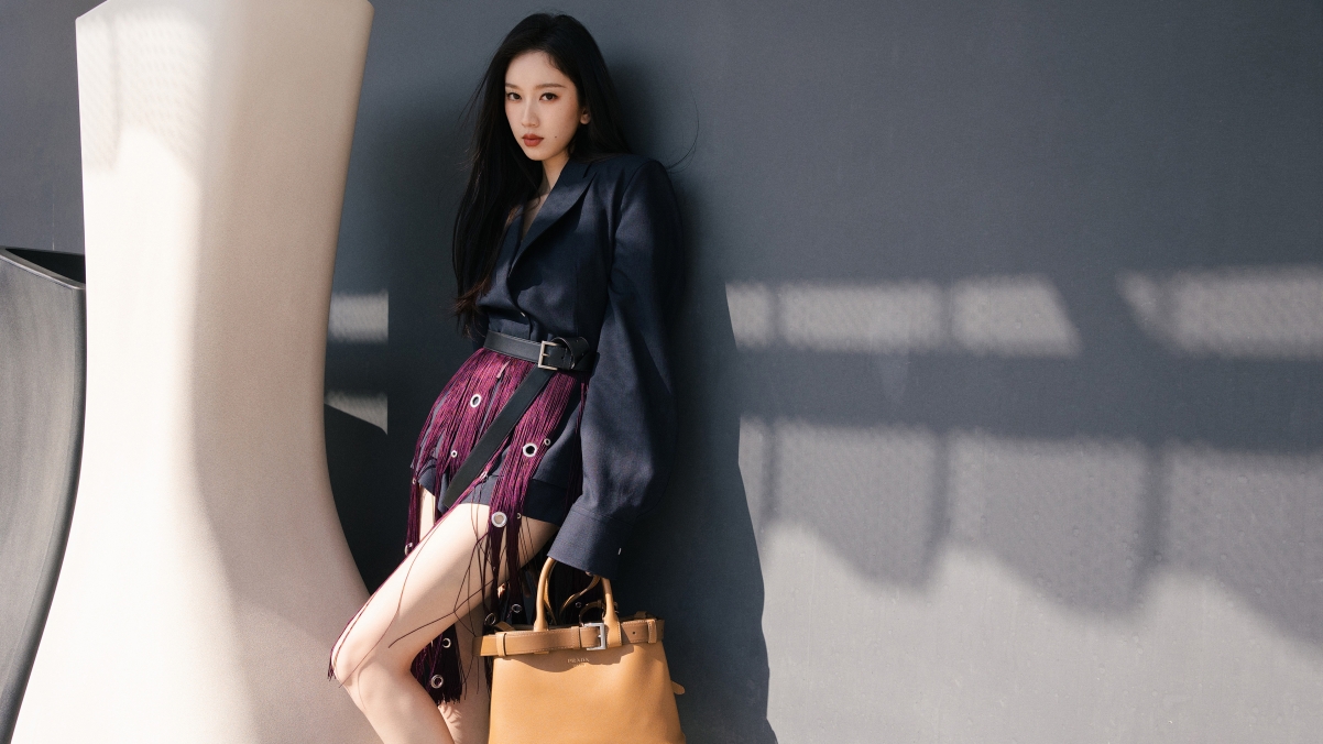 刘令姿4K超清美女壁纸，高清图片精选，3840x2160分辨率，一键下载