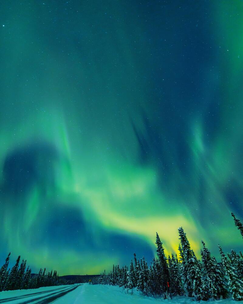 唯美极光背景JPG高清图片，风景摄影素材，免费下载