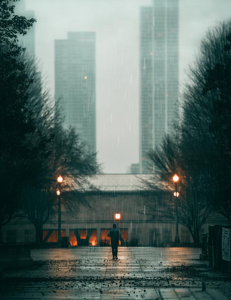 下雨前的人潮伤感交织，高清JPG摄影素材，风景设计专享下载