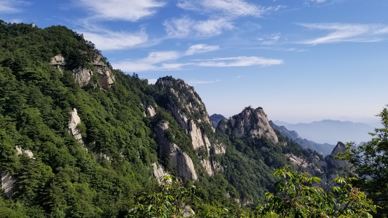 青山蓝天春景摄影，踏青高清JPG与PSD素材下载