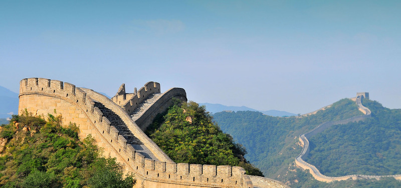 万里长城高清JPG背景图，风景摄影与设计素材下载