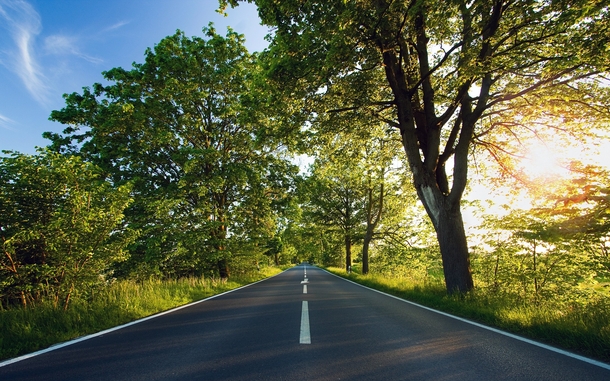 阳光斑驳公路美景，高清PNG透明背景摄影素材，设计元素随心下载