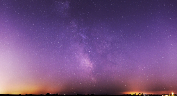 紫色星空背景设计素材，高清PNG透明图片，适用于桌面壁纸、海报banner设计素材下载