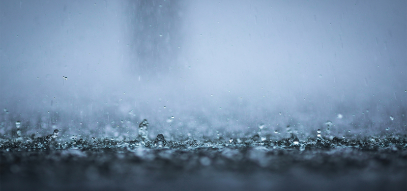高清雨滴背景JPG，另类图片素材，一键下载设计新灵感！