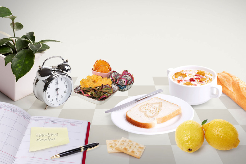 高清另类餐桌美食海报背景JPG素材，创意图片设计资源下载