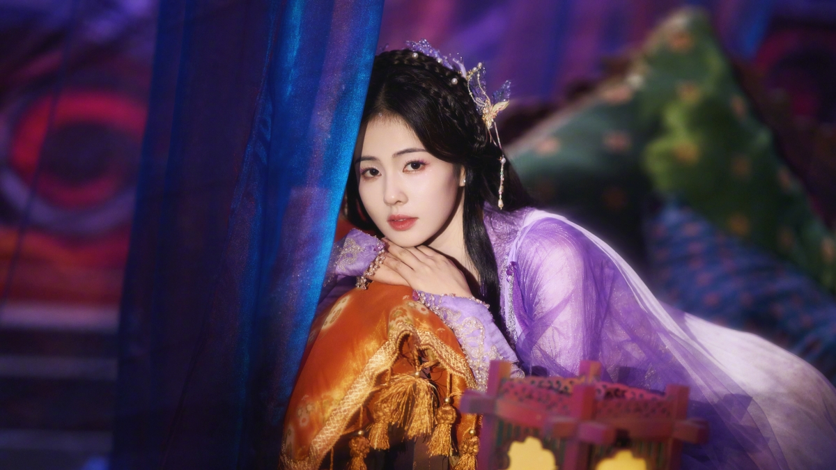 白鹿白月梵星绝美4K壁纸，高清美女图片，4096x2304分辨率，免费下载