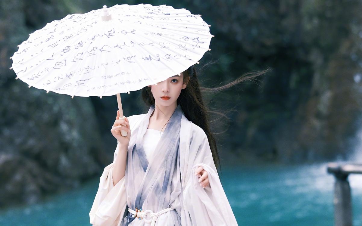 陈瑶古风油伞倩影，绝美4K高清壁纸（3840x2400）免费下载