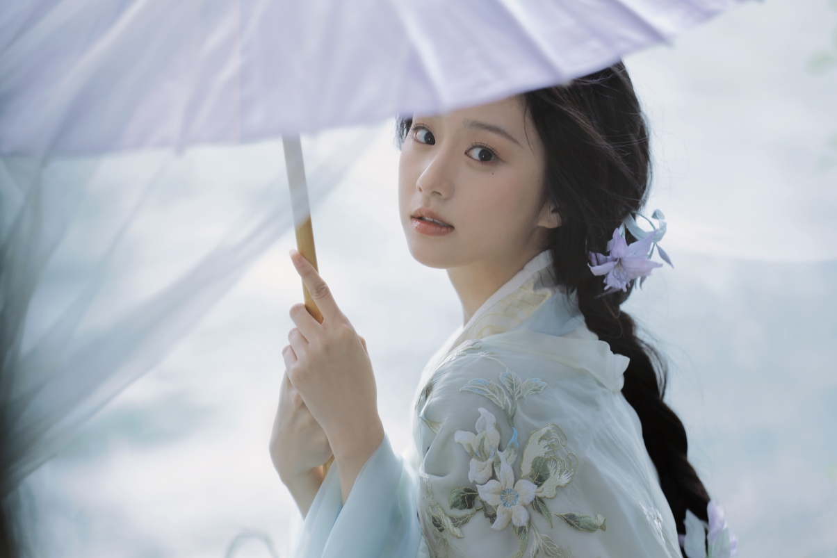 古风佳人绝美壁纸，高清8K/4K美女图片，8192x5464超高清，一键下载恩赏