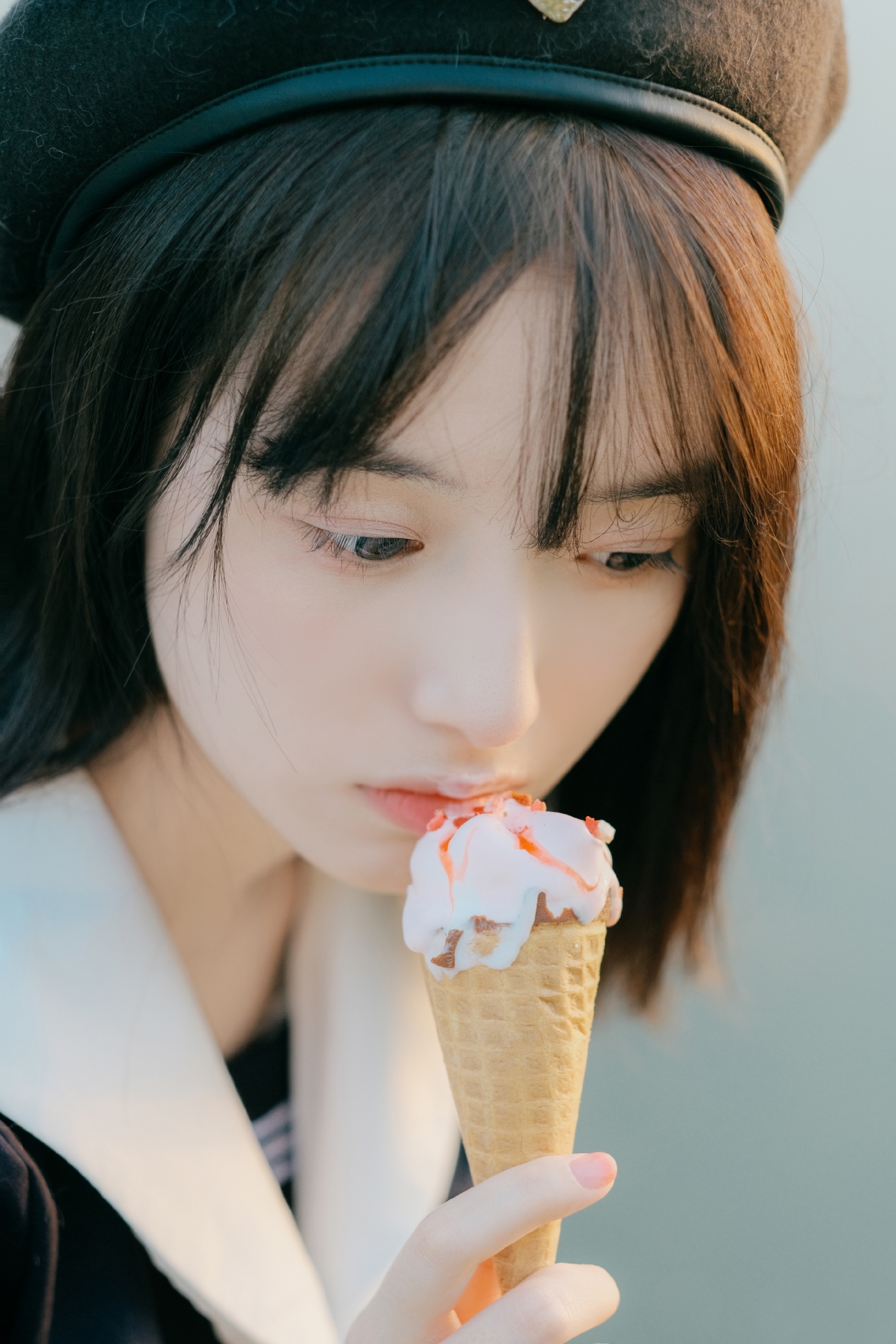 郑心怡绝美4K高清手机壁纸，2000x3000像素，免费下载